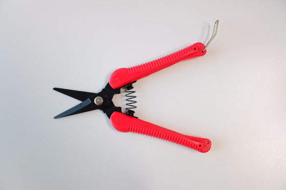 खरीदें हार्डवेयर शिल्प कैंची सेट बनाने कैंची गैर फिसलन प्लास्टिक हैंडल ऑनलाइन निर्माण