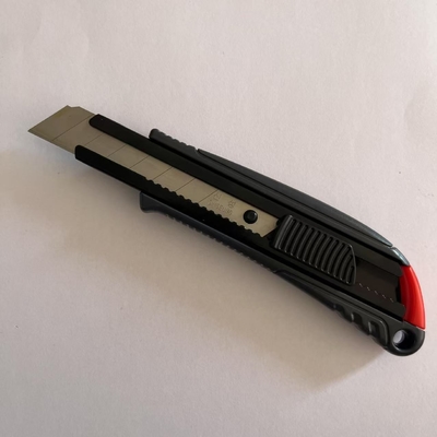 खरीदें 18mm Cutting Knives Varies Depending On Usage Ensuring Durability and Reliability for Your Business ऑनलाइन निर्माण