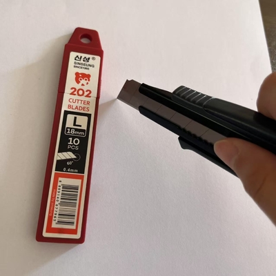 खरीदें Precision 18mm Cutter Blades Accurate Cutting with Varying Replacement Frequency and SK2 High Carbon Steel ऑनलाइन निर्माण