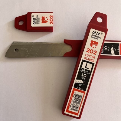 खरीदें Silver 18mm Blade Shears Durable and Versatile for Your Projects ऑनलाइन निर्माण