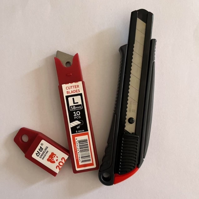 खरीदें Improve Your Cutting Efficiency with 18mm Cutter Blades Fits Most Knives ऑनलाइन निर्माण