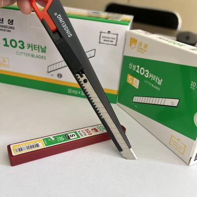 खरीदें 9mm Cutter Blades Silver and Versatile for Various Cutting Needs ऑनलाइन निर्माण