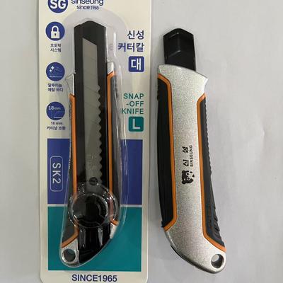 18 मिमी सूखी दीवार उपयोगिता चाकू Ergonomic डिजाइन और ब्लेड गार्ड शामिल